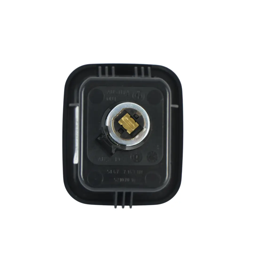Ladebuchse Halterung 7143111 für BMW E60 E81 E87 E90 E91 F20 F30 LCI mit Teilenummer 6904008 BMW E60 E81 E87 E90 E91 F20 F30 LCI Ladebuchse Halterung 7143111 - SKU 6904008-1 - Teilenummer 6904008