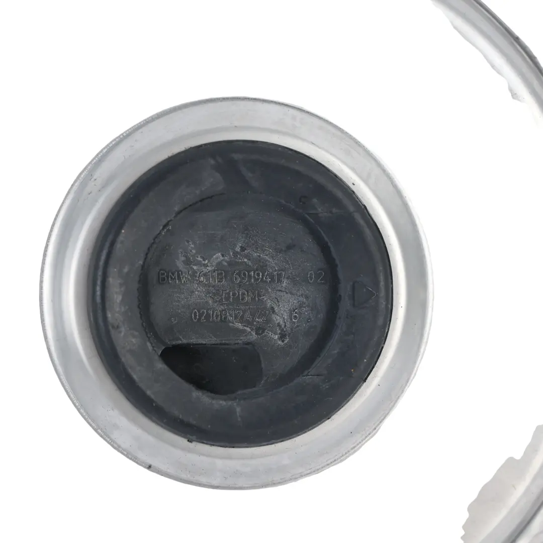 Metalowa Pokrywa Czujnika Pompy Paliwa do BMW E81 E82 E87 E90 E91 E92 o numerze 6919417 BMW E81 E82 E87 E90 E91 E92 Metalowa Pokrywa Czujnika Pompy Paliwa - SKU 6919417 - Numer Części 6919417