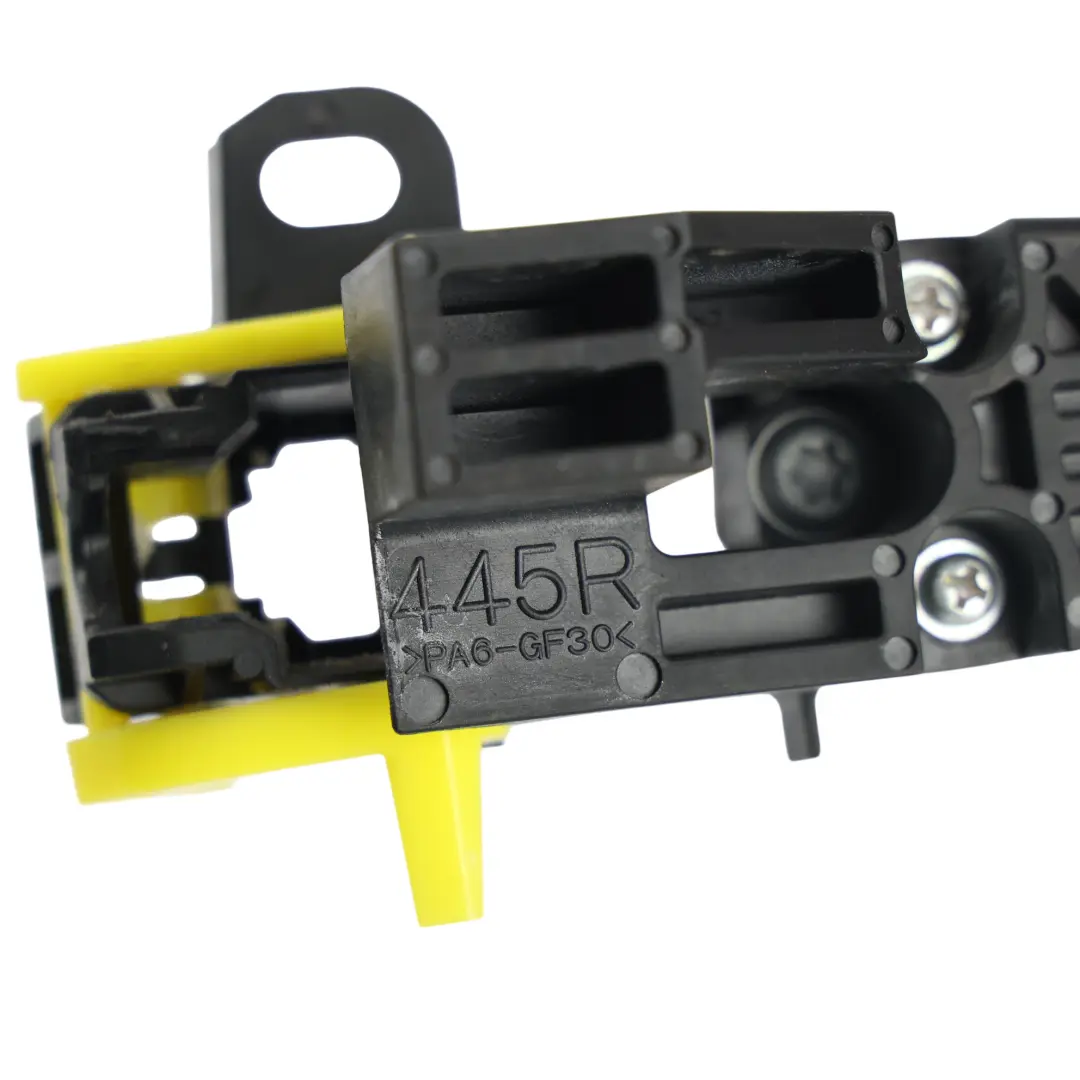 Outside Door Handle Bar Mount Right O/S to Toyota Avensis T270 Rear with Part number 6920305042 Toyota Avensis T270 Rear Outside Door Handle Bar Mount Right O/S - SKU 6920305042 - Part number 6920305042