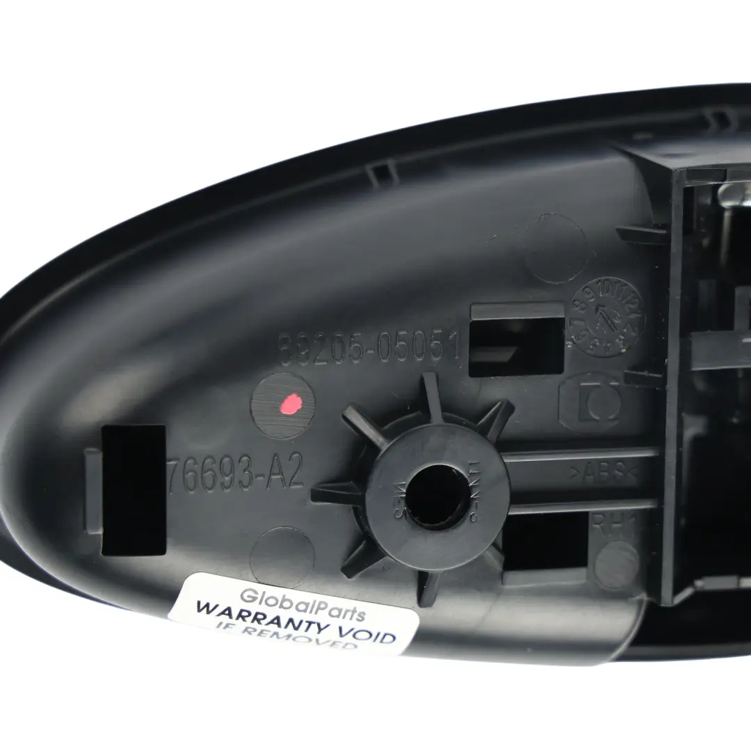 Maniglia Interna Porta Anteriore Destra Nera 6920505051 per Toyota Avensis T270 con numero di parte 6920505051C0 Toyota Avensis T270 Maniglia Interna Porta Anteriore Destra Nera 6920505051 - SKU 6920505051C0 - Numero di parte 6920505051C0
