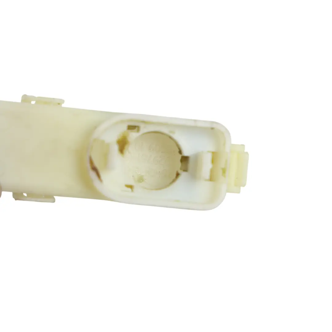 Cache Borne Positive Batterie pour BMW E60 E61 E63 E64 à propos du numéro de pièce 6929762 BMW E60 E61 E63 E64 Cache Borne Positive Batterie - SKU 6929762 - Numéro de pièce 6929762