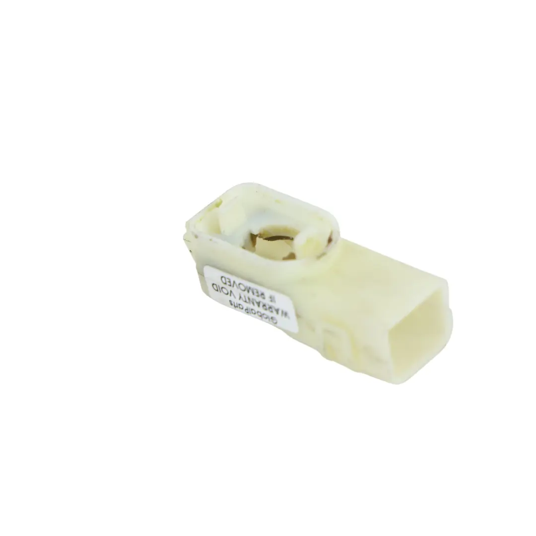 Copertura Terminale Positivo Batteria per BMW E60 E61 E63 E64 con numero di parte 6929762 BMW E60 E61 E63 E64 Copertura Terminale Positivo Batteria - SKU 6929762 - Numero di parte 6929762