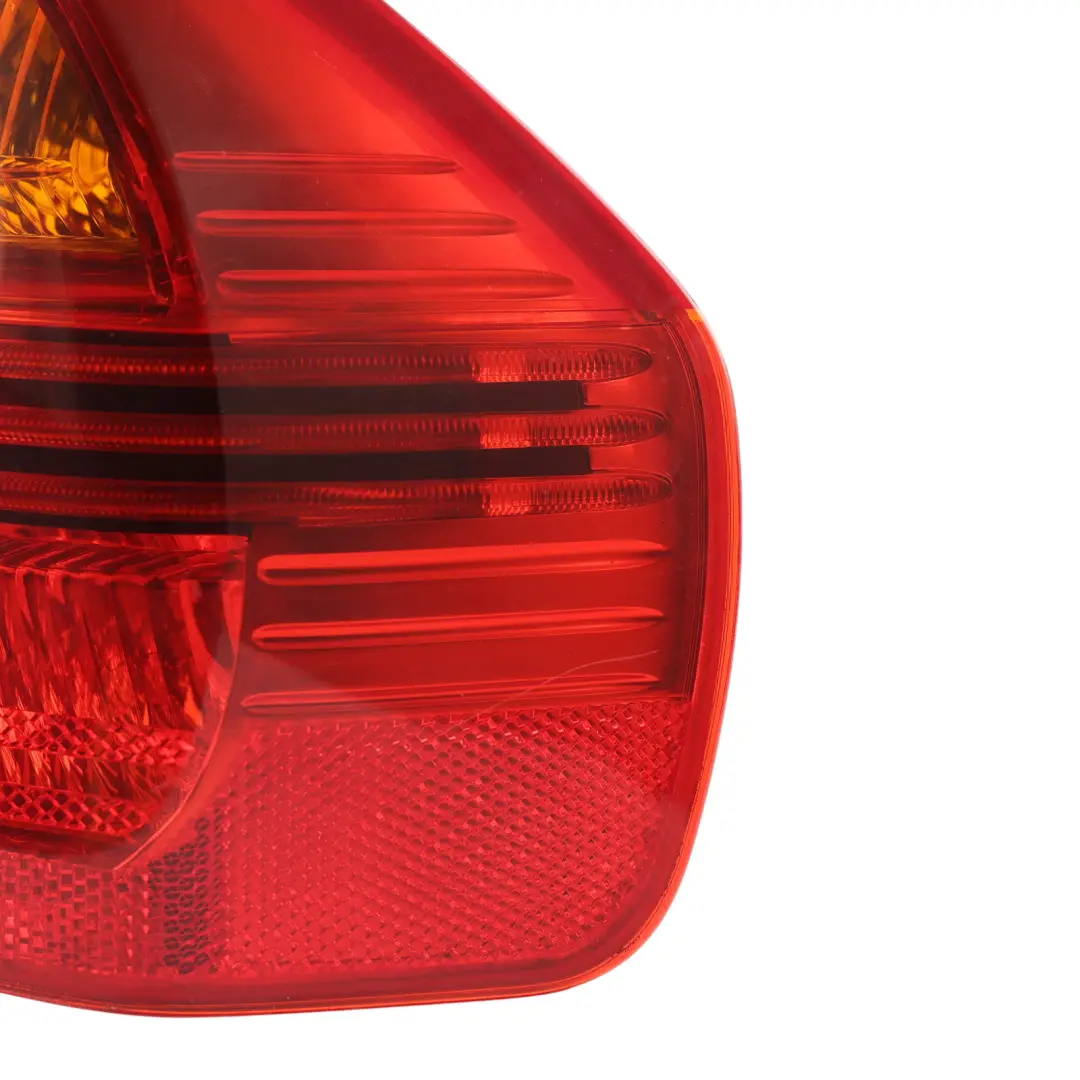 Lampa Tylna Prawa Tył Prawy do BMW E90 o numerze 6937458 BMW E90 Lampa Tylna Prawa Tył Prawy - SKU 6937458-1 - Numer Części 6937458