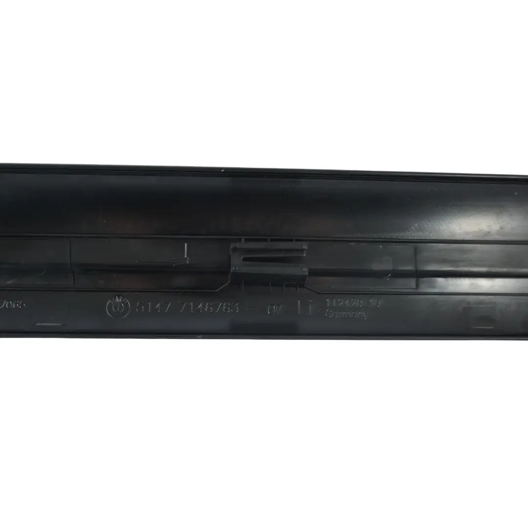 Rivestimento Pannello Soglia Porta Anteriore Sinistro Nero 7146763 per BMW E92 E93 con numero di parte 6952917 BMW E92 E93 Rivestimento Pannello Soglia Porta Anteriore Sinistro Nero 7146763 - SKU 6952917-1 - Numero di parte 6952917