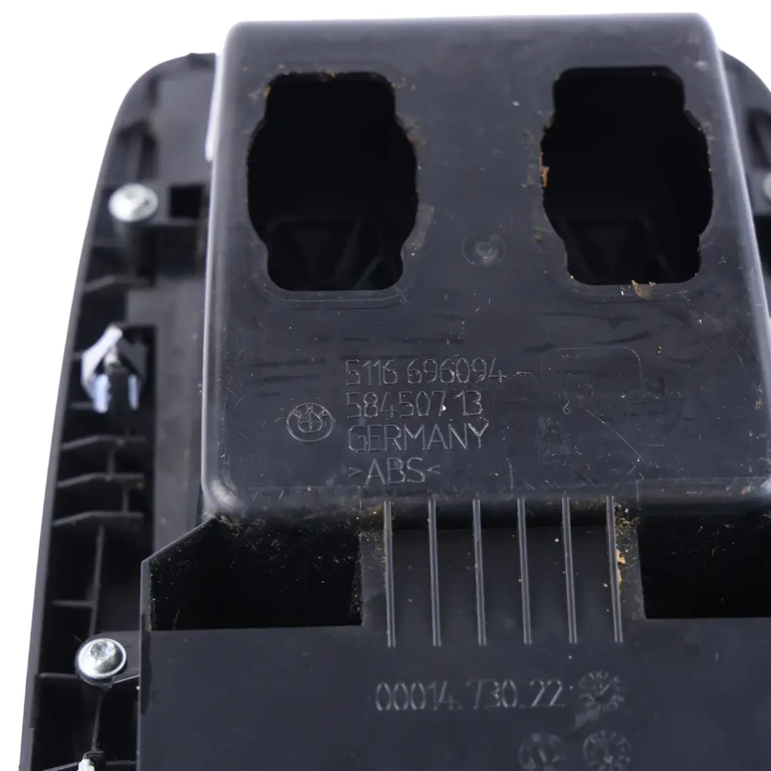 BMW E92 E93 Schowek Panel Siedzenia Tył Czarny 696094 - SKU 6963913-2 - Numer Części 6963913