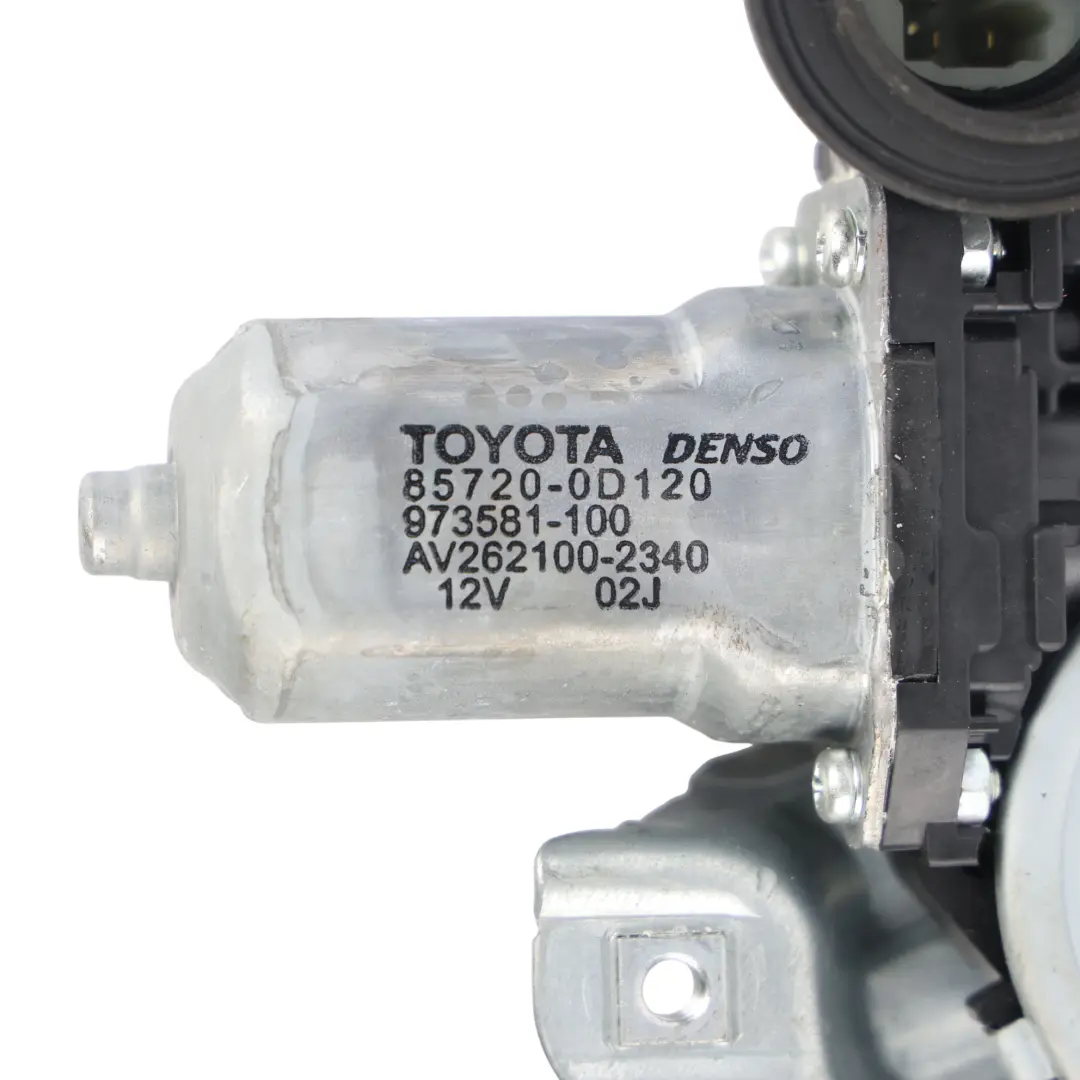 Mechanizm Podnoszenia Szyby Tylny Prawy Ręczny do Toyota Auris E15 o numerze 6983002240 Toyota Auris E15 Mechanizm Podnoszenia Szyby Tylny Prawy Ręczny - SKU 6983002240 - Numer Części 6983002240