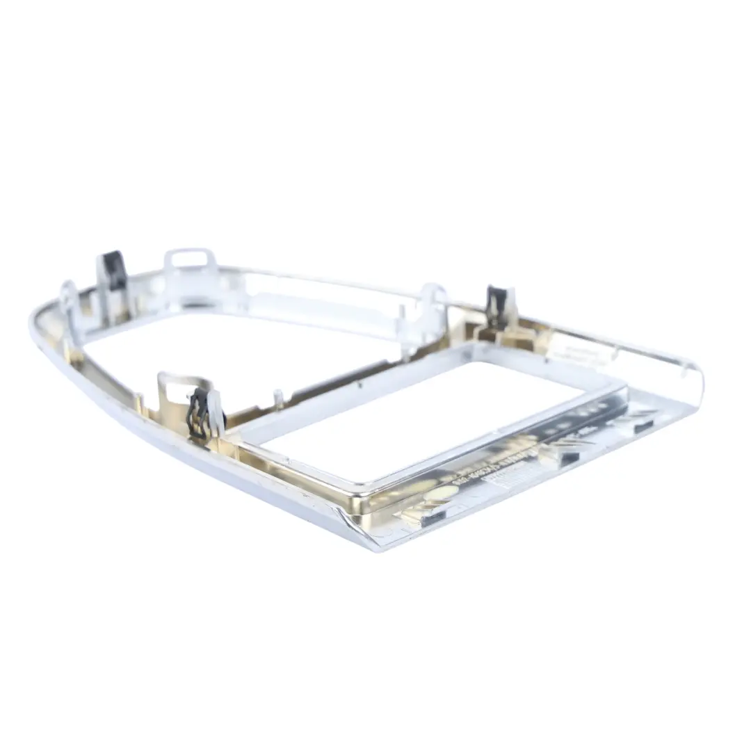 Rivestimento Console Centrale Argento per Land Rover Freelander 2 L359 con numero di parte 6H52-A046C34 Land Rover Freelander 2 L359 Rivestimento Console Centrale Argento - SKU 6H52-A046C34 - Numero di parte 6H52-A046C34