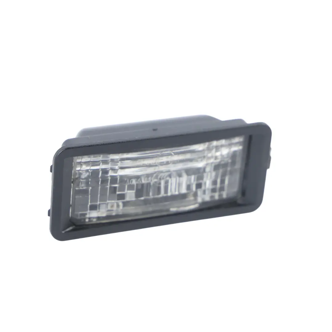 6J Kennzeichenbeleuchtung Hinten Halogen Lampe Stoßstange für Seat Ibiza mit Teilenummer 6J0943021A Seat Ibiza 6J Kennzeichenbeleuchtung Hinten Halogen Lampe Stoßstange - SKU 6J0943021A - Teilenummer 6J0943021A