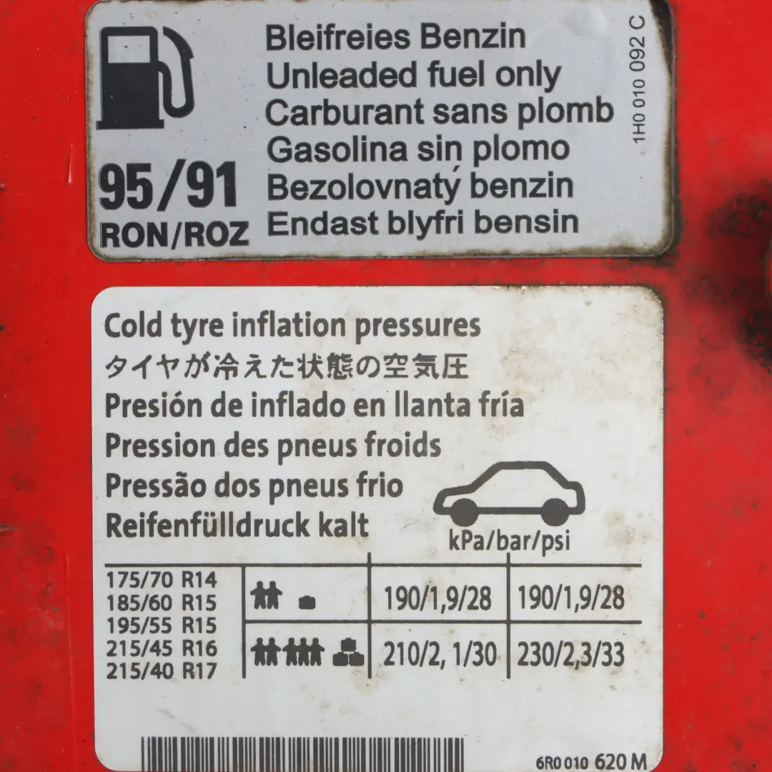 Tankdeckel Tankklappe Abdeckung Flash Rot P3G für Volkswagen Polo 6R mit Teilenummer 6J3809905D Volkswagen Polo 6R Tankdeckel Tankklappe Abdeckung Flash Rot P3G - SKU 6J3809905D-FLRE - Teilenummer 6J3809905D
