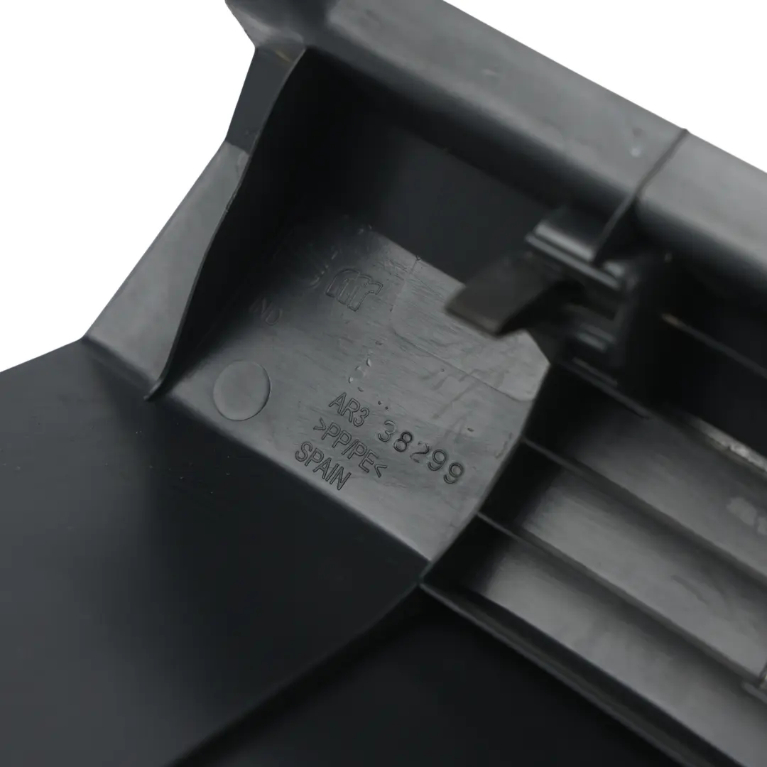 6J Heckklappe Schloss Träger Abdeckung Verkleidung Schwarz für Seat Ibiza mit Teilenummer 6J3863459E Seat Ibiza 6J Heckklappe Schloss Träger Abdeckung Verkleidung Schwarz - SKU 6J3863459E - Teilenummer 6J3863459E