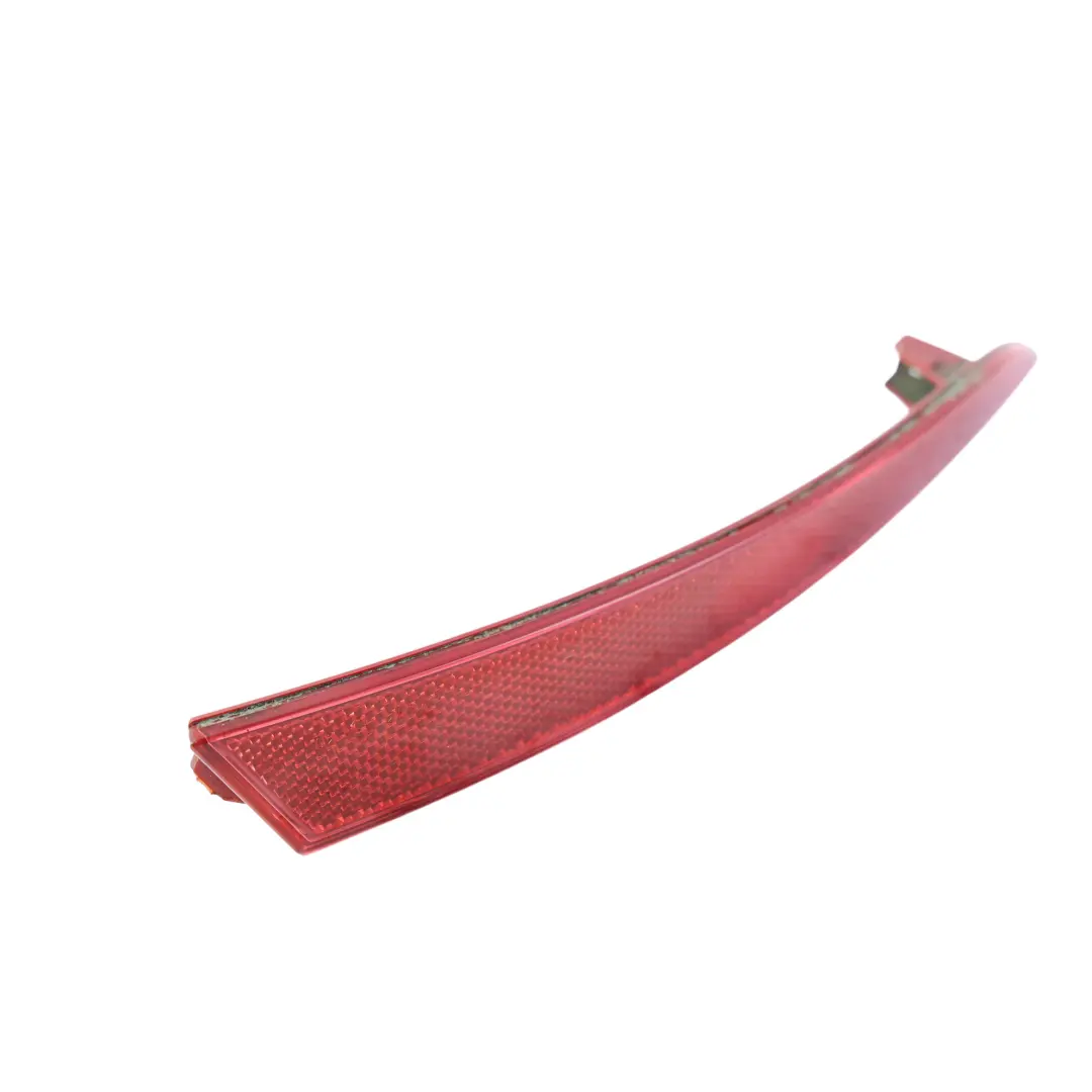 Seat Ibiza Mk4 6J Réflecteur Pare-chocs Arrière Droit Rouge - SKU 6J4945106 - Numéro de pièce 6J4945106