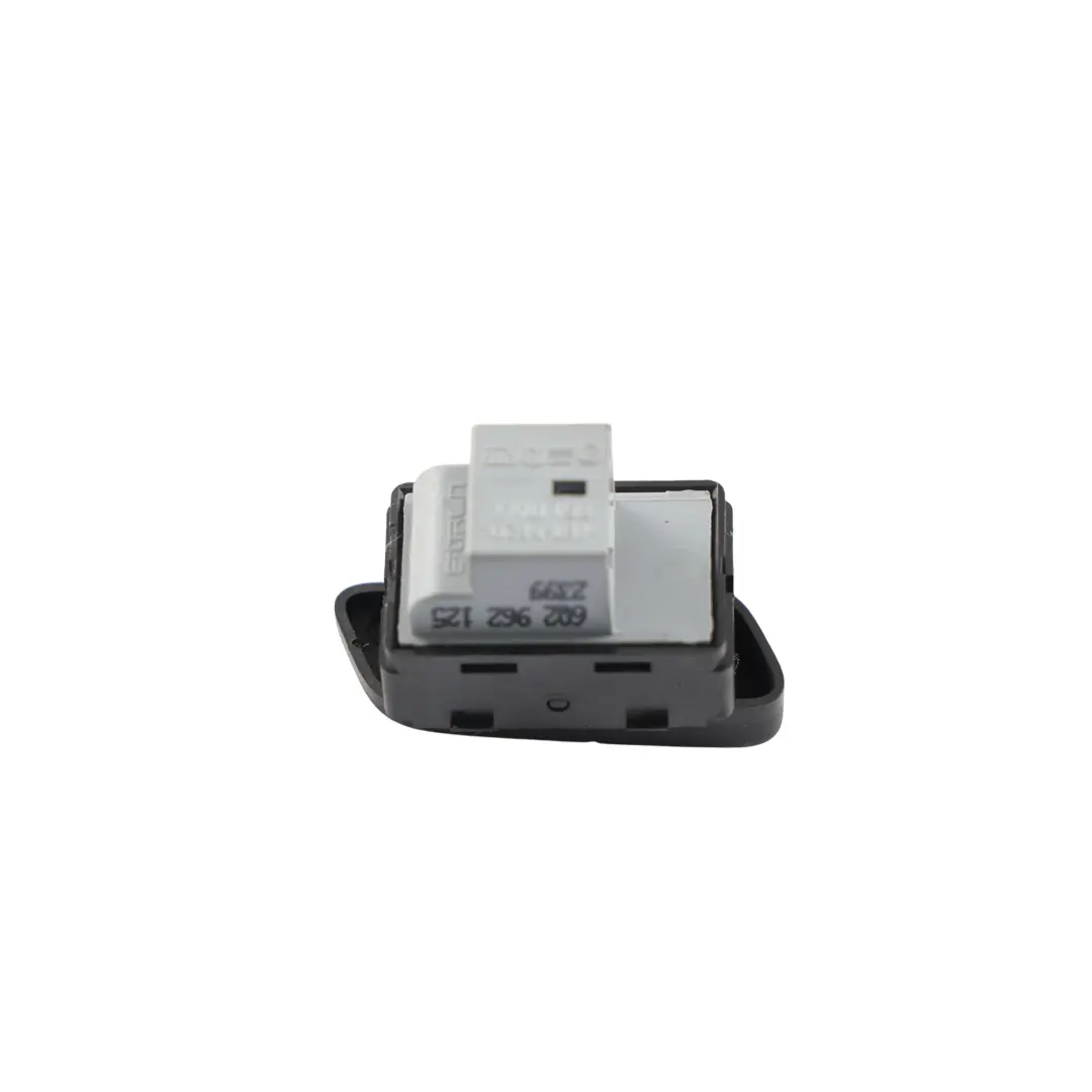 Mk4 Amarok 2H Central Locking Door Lock Switch Button to Volkswagen Polo with Part number 6Q2962125 Volkswagen Polo Mk4 Amarok 2H Central Locking Door Lock Switch Button - SKU RHD-6Q2962125 - Part number 6Q2962125