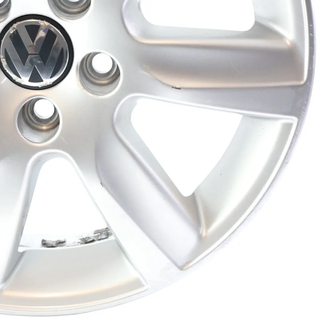 Mk5 Srebrna felga aluminiowa 15" ET:40 6J do VW Volkswagen Polo 6R o numerze 6R0601025L VW Volkswagen Polo 6R Mk5 Srebrna felga aluminiowa 15" ET:40 6J - SKU 6R0601025L-1 - Numer Części 6R0601025L