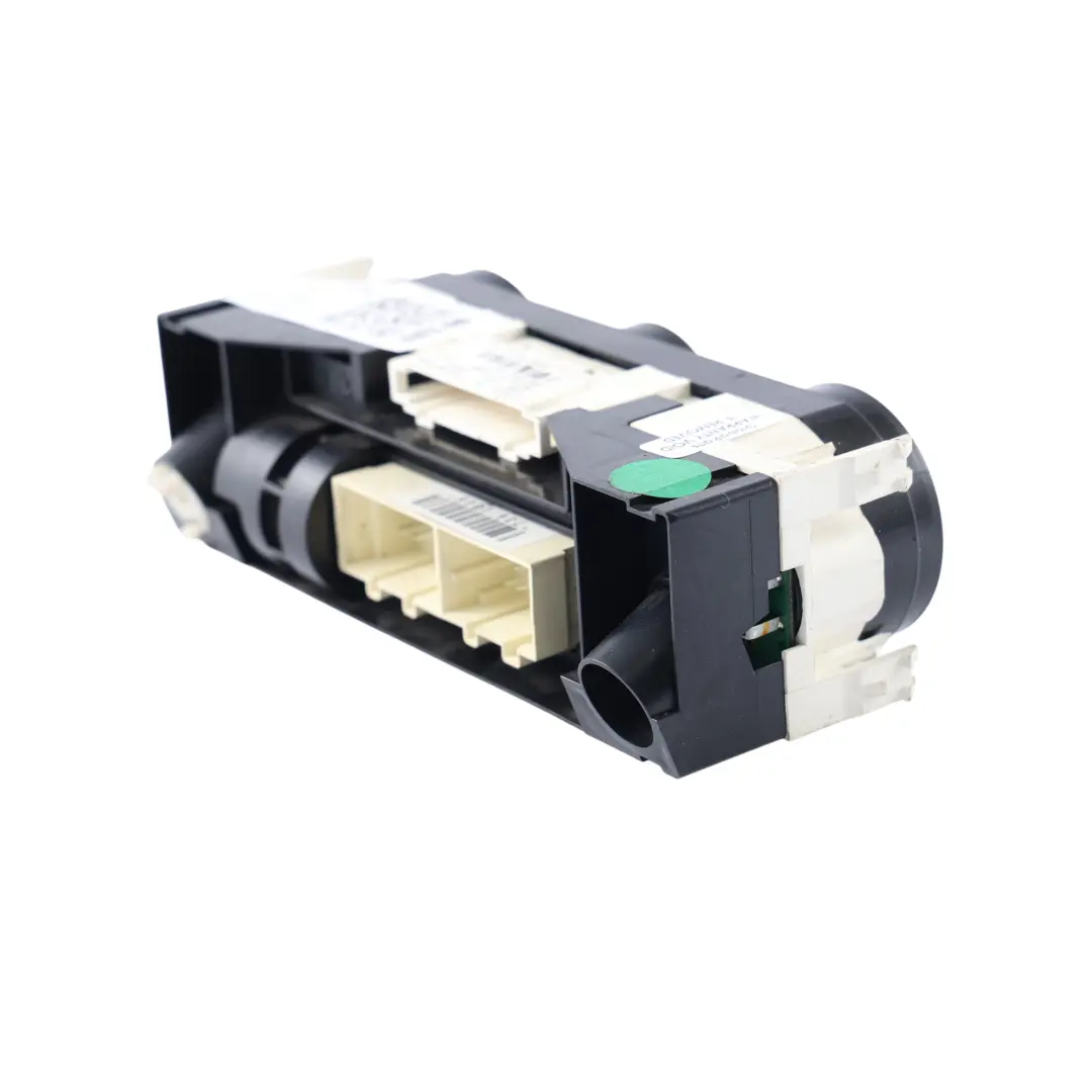 Volkswagen Polo Mk5 6R Panel Control Climatizador Interruptor AC - SKU 6R0820045A - Número de pieza 6R0820045A