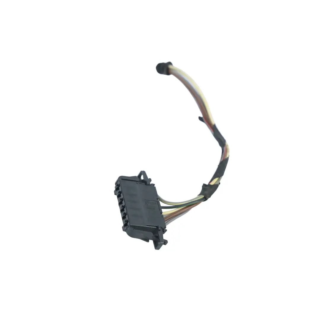 Gniazdo Przewód Lampy Tylnej Prawy do Volkswagen Polo 6R o numerze 6R0945096P Volkswagen Polo 6R Gniazdo Przewód Lampy Tylnej Prawy - SKU 6R0945096P-2 - Numer Części 6R0945096P