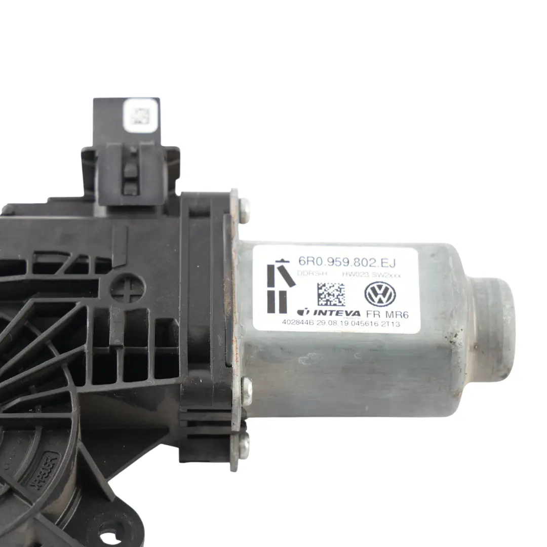 2H Front Window Regulator Mechanism Motor Driver Side O/S to VW Amarok with Part number 6R0959802EJ VW Amarok 2H Front Window Regulator Mechanism Motor Driver Side O/S - SKU RHD-6R0959802EJ - Part number 6R0959802EJ