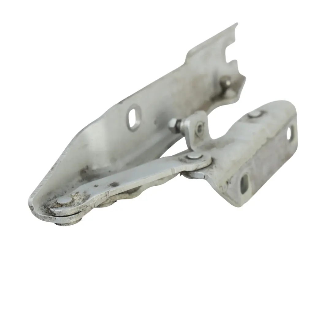 Zawias Maski Lewy Srebrny Tytan Metalik 354 do BMW E60 E61 LCI o numerze 7008727 BMW E60 E61 LCI Zawias Maski Lewy Srebrny Tytan Metalik 354 - SKU 7008727-TS - Numer Części 7008727