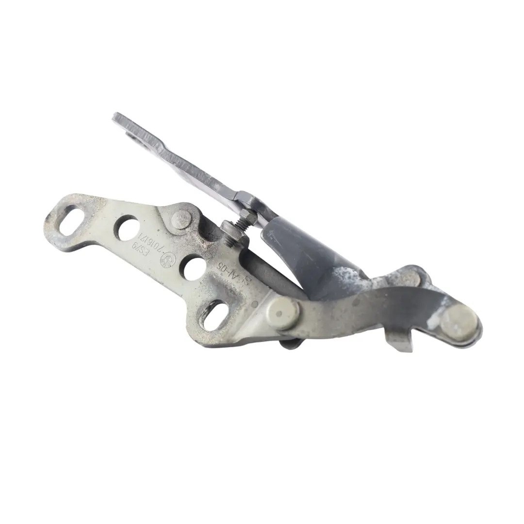 Bonnet Hinge Left N/S Schwarz 2 - 668 to BMW Z4 E85 with Part number 7016171 BMW Z4 E85 Bonnet Hinge Left N/S Schwarz 2 - 668 - SKU 7016171-SCH - Part number 7016171