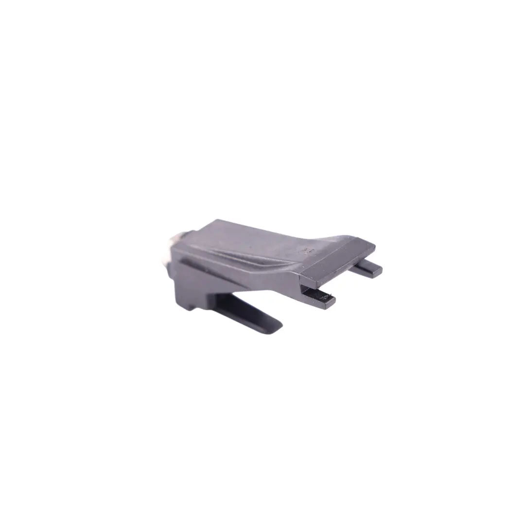 BMW X5 E70 Osłona Mocowania Lampy Tylnej Wspornik Napinacz - SKU 7046139 - Numer Części 7046139