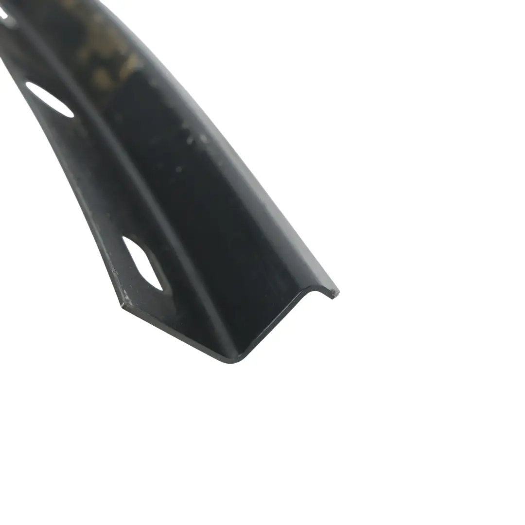 Staffa Rinforzo Parafango Pannello Laterale Anteriore Destro per BMW E63 E64 con numero di parte 7070468 BMW E63 E64 Staffa Rinforzo Parafango Pannello Laterale Anteriore Destro - SKU 7070468 - Numero di parte 7070468