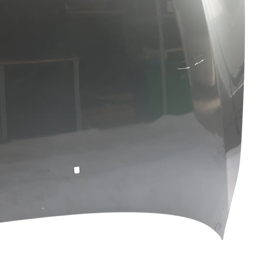 Maska pokrywa silnika titangrau II A36 do BMW E60 o numerze 7111385 BMW E60 Maska pokrywa silnika titangrau II A36 - SKU 7111385-TGR - Numer Części 7111385