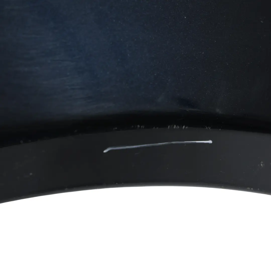 Panel Lateral Guardabarros Delantero Derecho Carbonschwarz Negro 416 para BMW E60 E61 con número de pieza 7111430 BMW E60 E61 Panel Lateral Guardabarros Delantero Derecho Carbonschwarz Negro 416 - SKU 7111430-CAR1 - Número de pieza 7111430