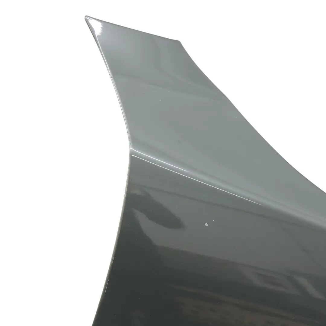 Panneau Latéral Aile Avant Droite Gris Titane Métallisé A36 pour BMW E60 E61 à propos du numéro de pièce 7111430 BMW E60 E61 Panneau Latéral Aile Avant Droite Gris Titane Métallisé A36 - SKU 7111430-TGR1 - Numéro de pièce 7111430