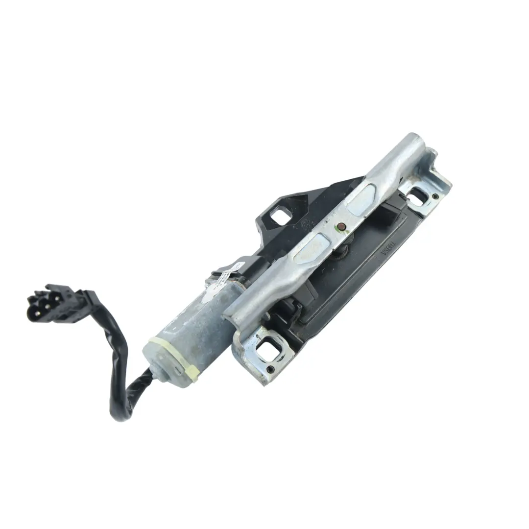 Motorino Serratura Portellone Bagagliaio Attuatore 7129931 per BMW E61 X6 E71 con numero di parte 7114613 BMW E61 X6 E71 Motorino Serratura Portellone Bagagliaio Attuatore 7129931 - SKU 7114613-1 - Numero di parte 7114613