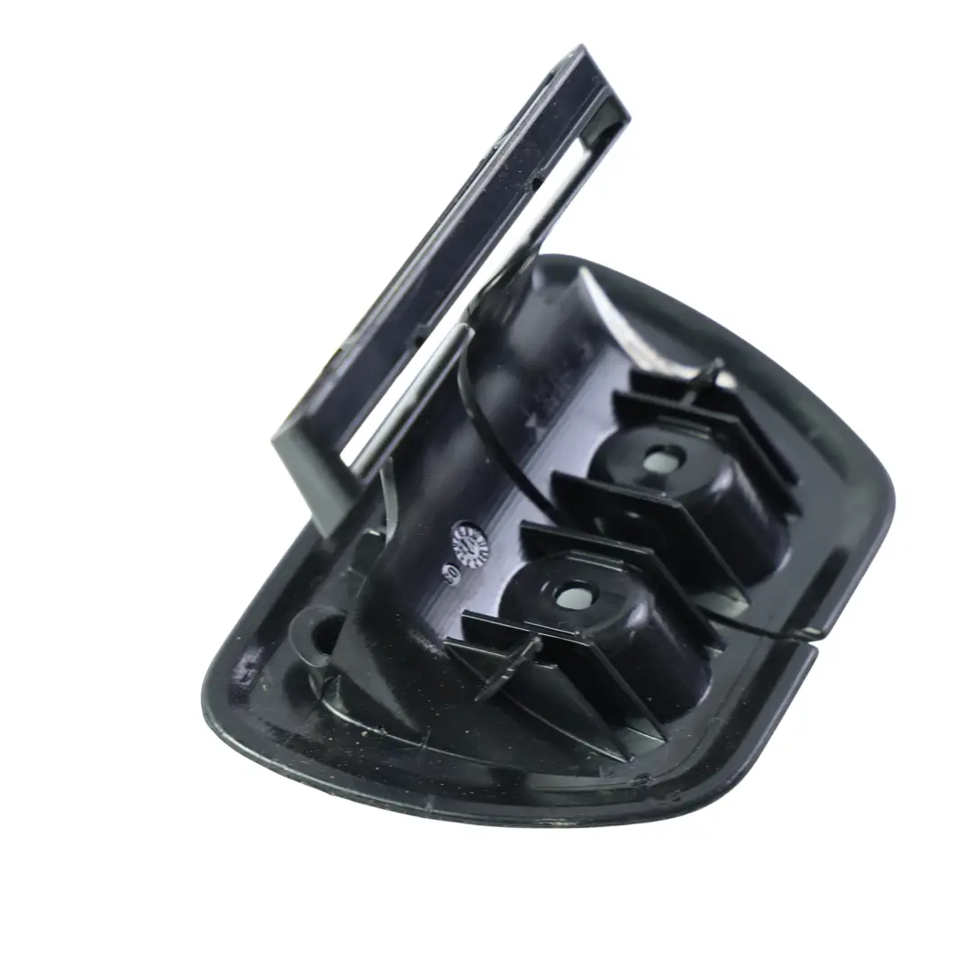 Embellecedor Salida Cinturón Asiento Trasero Negro para BMW X3 F25 con número de pieza 7119399 BMW X3 F25 Embellecedor Salida Cinturón Asiento Trasero Negro - SKU 7119399 - Número de pieza 7119399