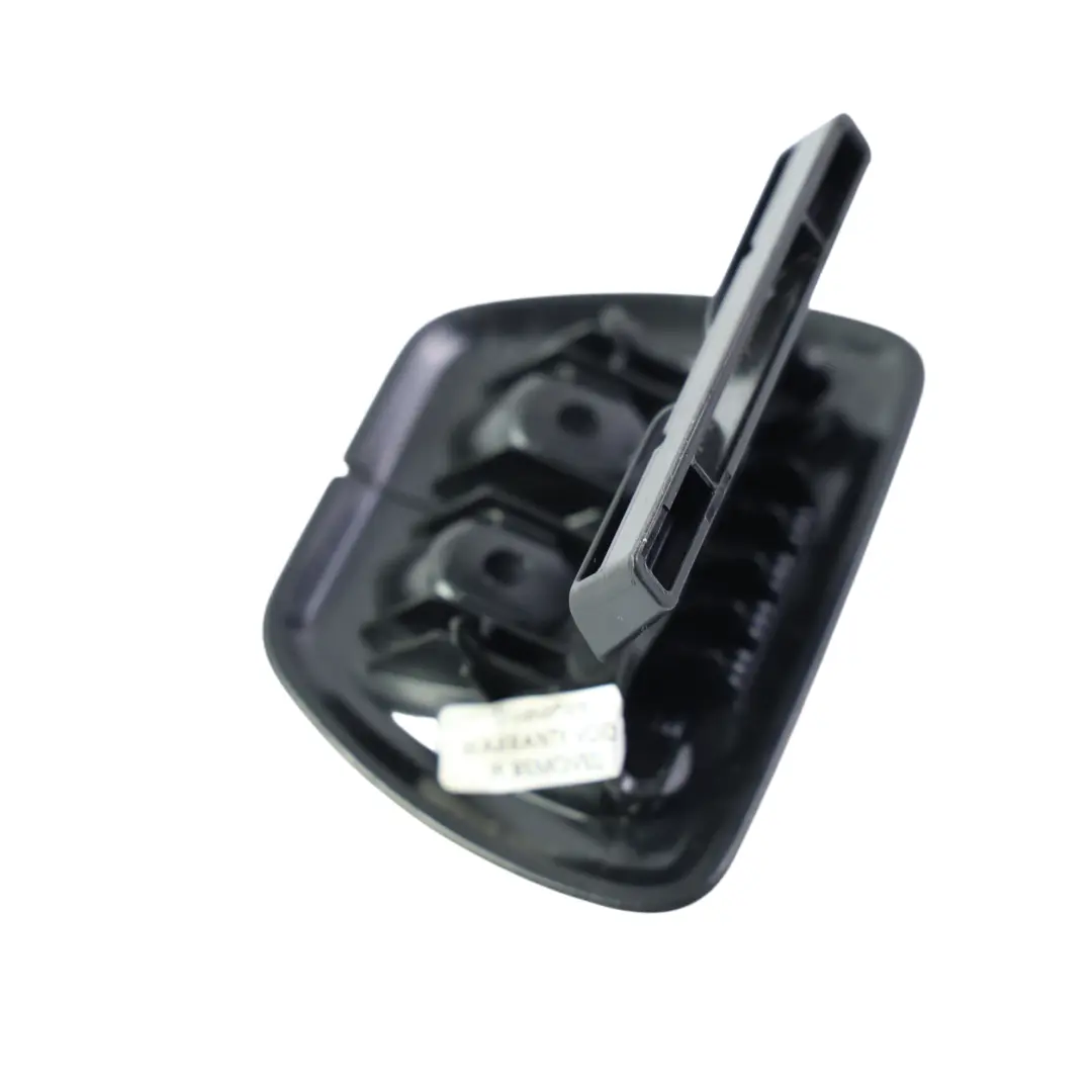 Embellecedor Salida Cinturón Asiento Trasero Negro para BMW X3 F25 con número de pieza 7119399 BMW X3 F25 Embellecedor Salida Cinturón Asiento Trasero Negro - SKU 7119399 - Número de pieza 7119399