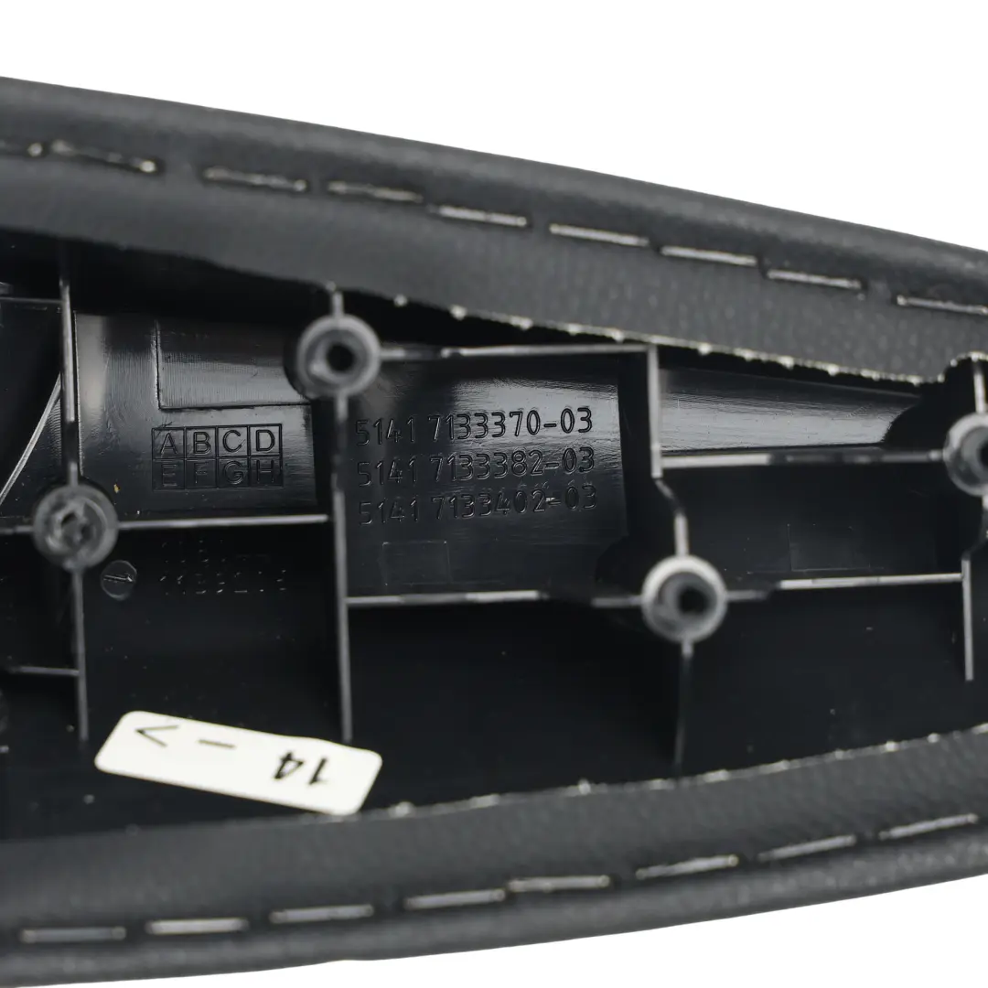 BMW E87 Osłona Panel Drzwi Podłokietnik Przełącznik Szyby - SKU 7133402 - Numer Części 7133402