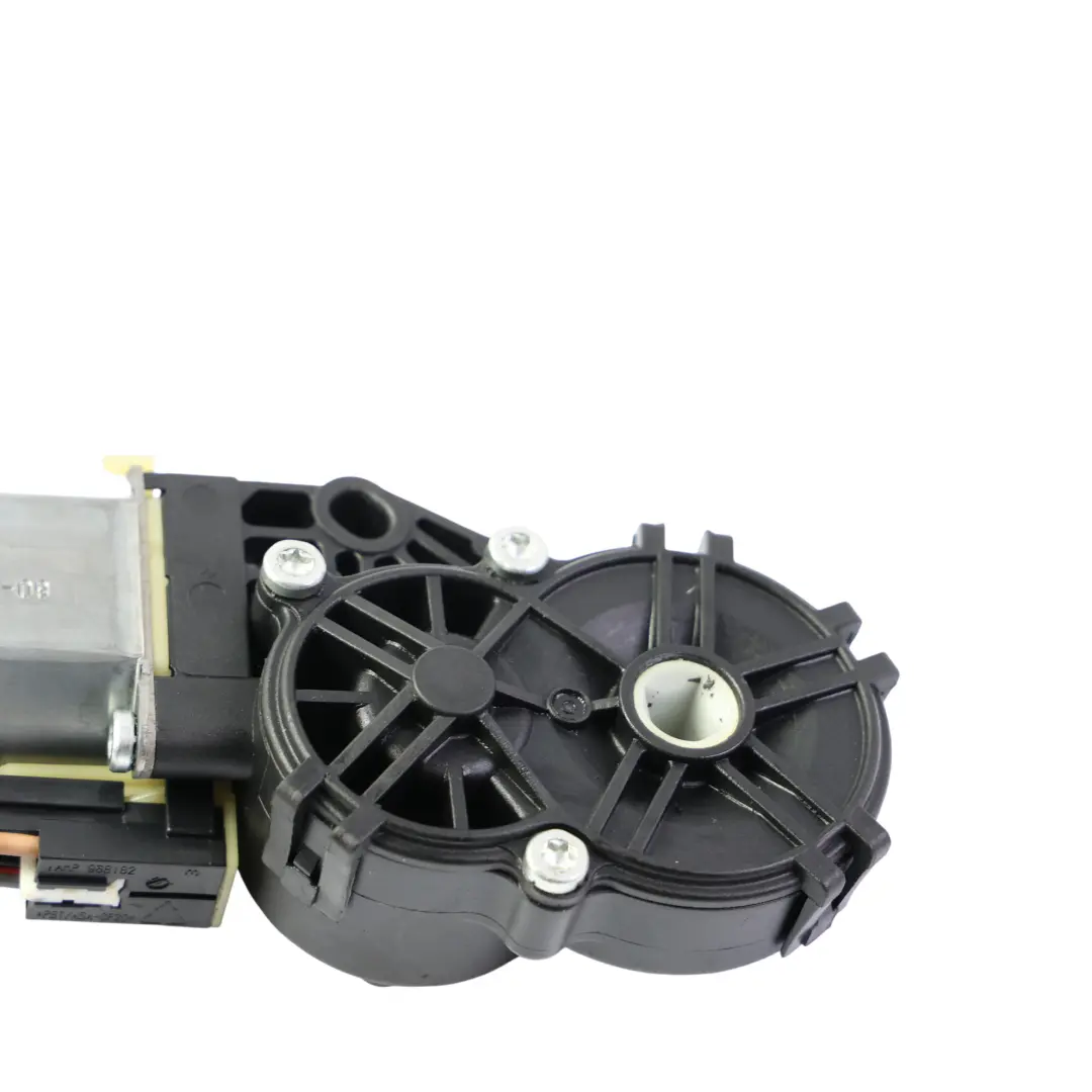 Silnik Zamka Składanego Dachu Sztywnego do BMW E93 E93 LCI F33 F83 o numerze 7183321 BMW E93 E93 LCI F33 F83 Silnik Zamka Składanego Dachu Sztywnego - SKU 7183321-1 - Numer Części 7183321