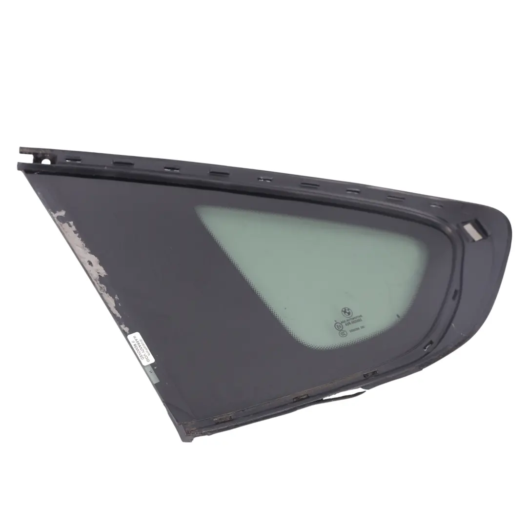 Luna Lateral Fija Tintada Verde Trasera Izquierda Puerta para BMW F07 con número de pieza 7197901 BMW F07 Luna Lateral Fija Tintada Verde Trasera Izquierda Puerta - SKU 7197901-1 - Número de pieza 7197901