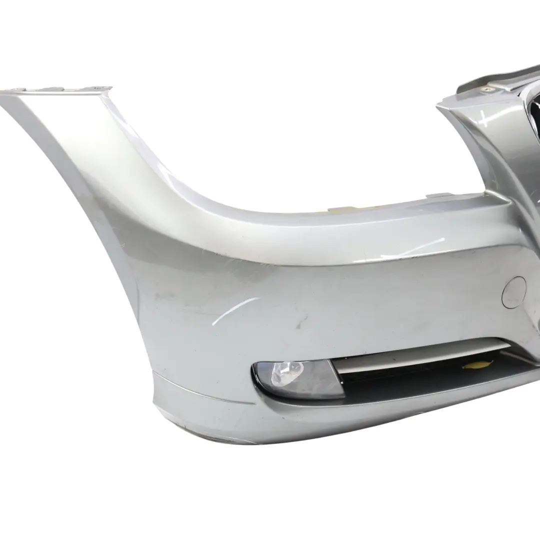 Zderzak Przedni Spacegrau Szary Metalik - A52 do BMW E90 E91 LCI o numerze 7204247 BMW E90 E91 LCI Zderzak Przedni Spacegrau Szary Metalik - A52 - SKU 7204247-SCG - Numer Części 7204247