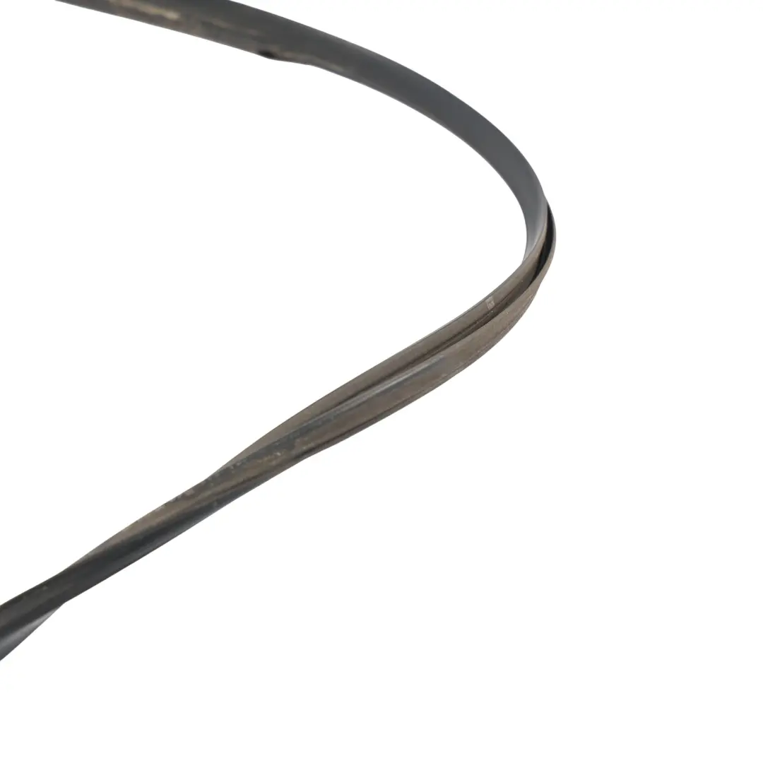 Guarnizione Gomma Inferiore Portellone Baule Canalina per BMW F07 con numero di parte 7220159 BMW F07 Guarnizione Gomma Inferiore Portellone Baule Canalina - SKU 7220159 - Numero di parte 7220159