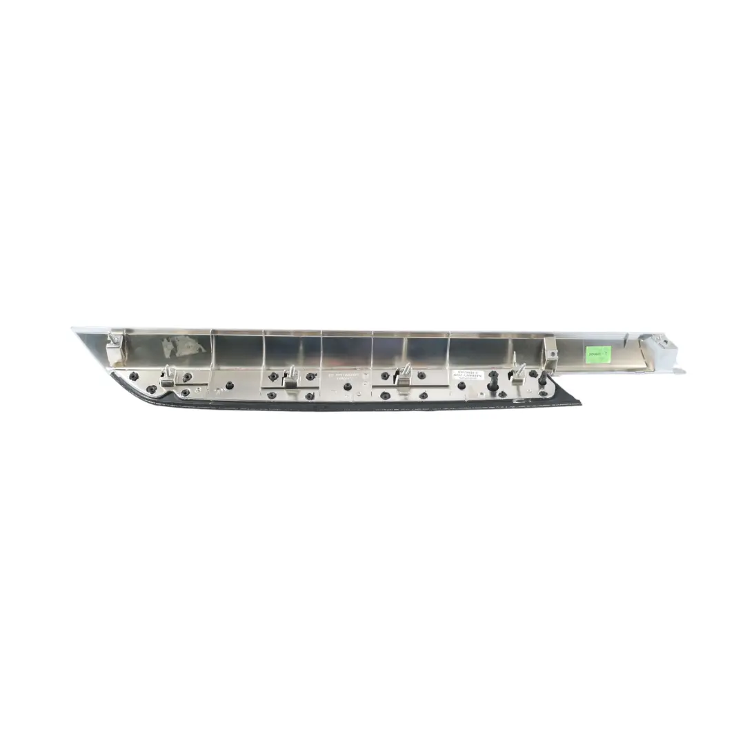 Moldura Decorativa Puerta Trasera Izquierda Plateado para BMW X6 E71 con número de pieza 7227175 BMW X6 E71 Moldura Decorativa Puerta Trasera Izquierda Plateado - SKU 7227175 - Número de pieza 7227175