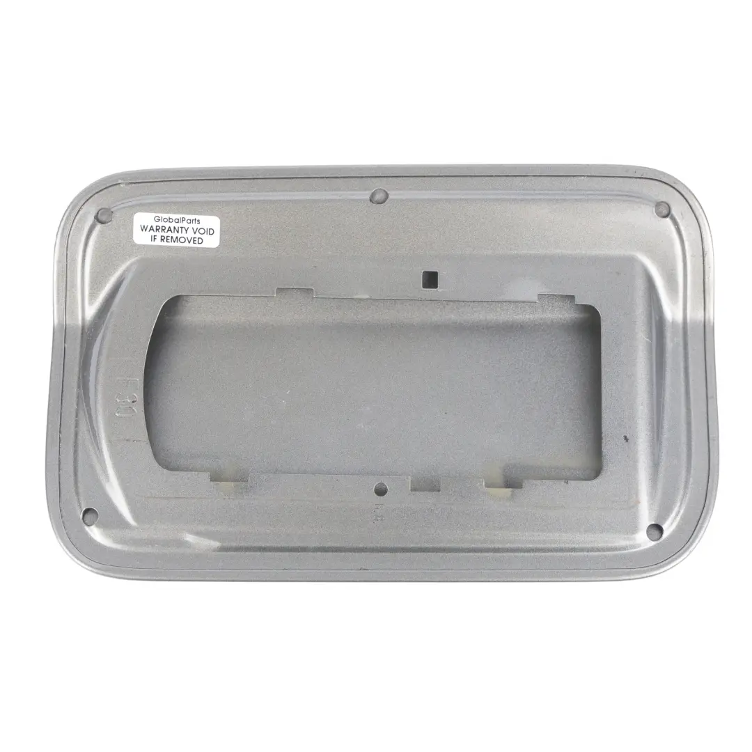 Osłona Klapki Wlewu Paliwa Platinsilber Metallic C08 do BMW F30 F80 M3 o numerze 7238058 BMW F30 F80 M3 Osłona Klapki Wlewu Paliwa Platinsilber Metallic C08 - SKU 7238058-PSM - Numer Części 7238058