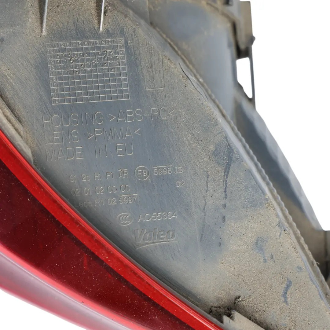 Lewa Lampa Tylna Lewy Tył do BMW F20 F21 o numerze 7270097 BMW F20 F21 Lewa Lampa Tylna Lewy Tył - SKU 7270097-1 - Numer Części 7270097