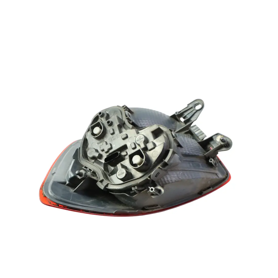 Lewa Lampa Tylna Lewy Tył do BMW F20 F21 o numerze 7270097 BMW F20 F21 Lewa Lampa Tylna Lewy Tył - SKU 7270097-1 - Numer Części 7270097