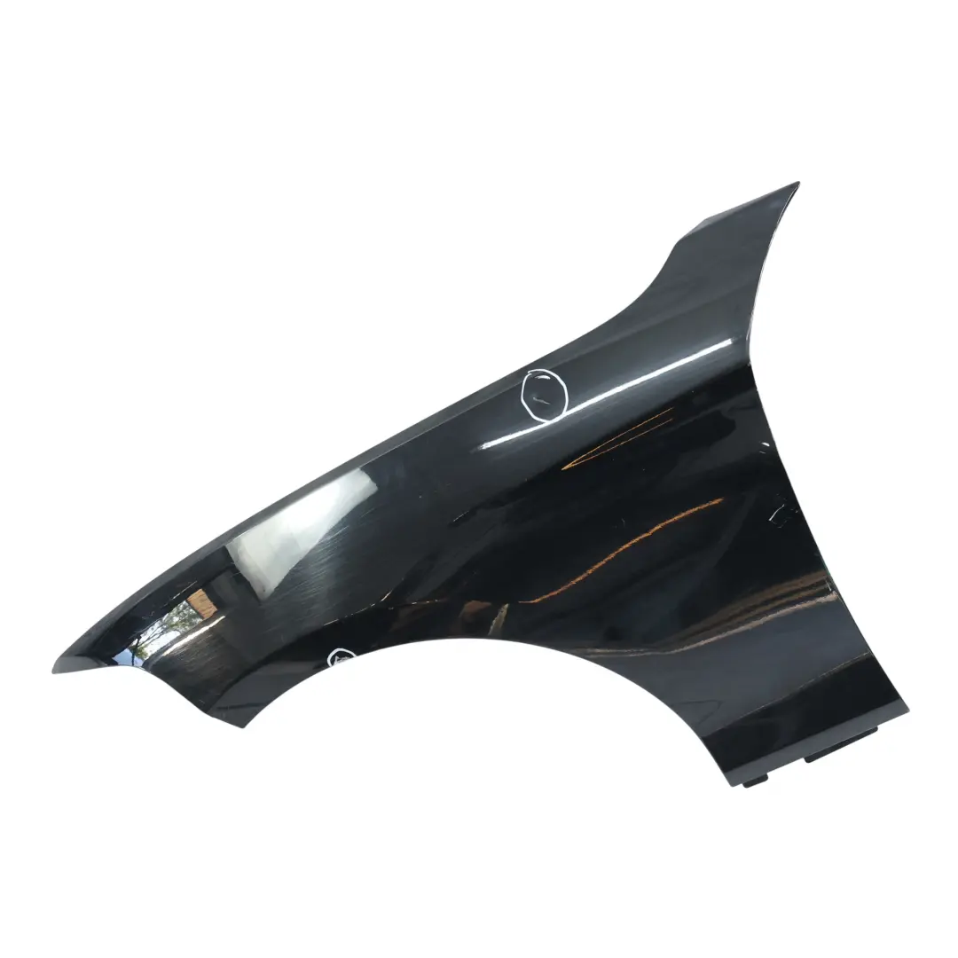 Seitenteil Kotflügel vorne links Schwarz 2 - 668 für BMW F20 F21 mit Teilenummer 7284645 BMW F20 F21 Seitenteil Kotflügel vorne links Schwarz 2 - 668 - SKU 7284645-SCH - Teilenummer 7284645