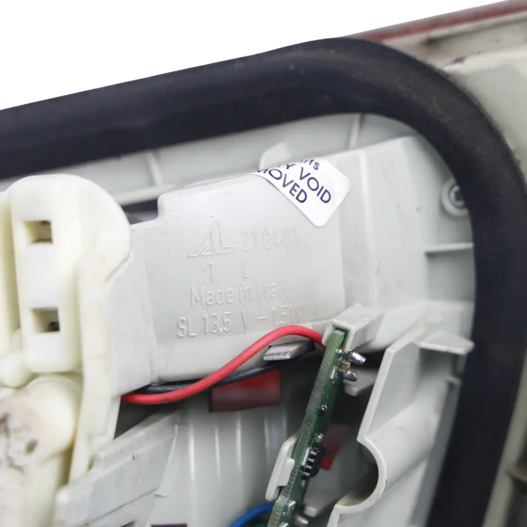 BMW E90 LCI Lampa Tylna W Klapę Wewnętrzna Lewa - SKU 7289427-1 - Numer Części 7289427