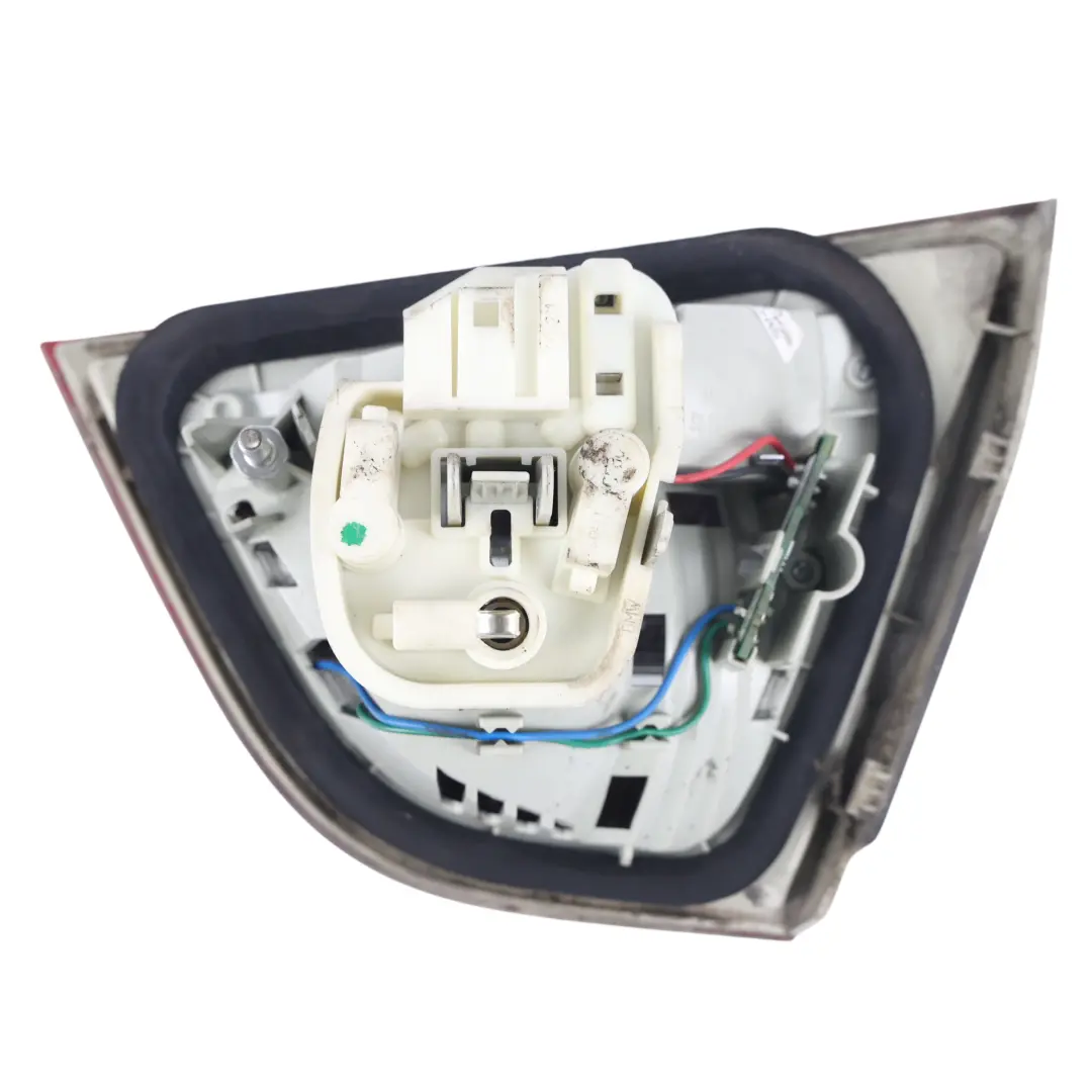 Feu Arrière Coffre Intérieur Gauche pour BMW E90 LCI à propos du numéro de pièce 7289427 BMW E90 LCI Feu Arrière Coffre Intérieur Gauche - SKU 7289427-1 - Numéro de pièce 7289427