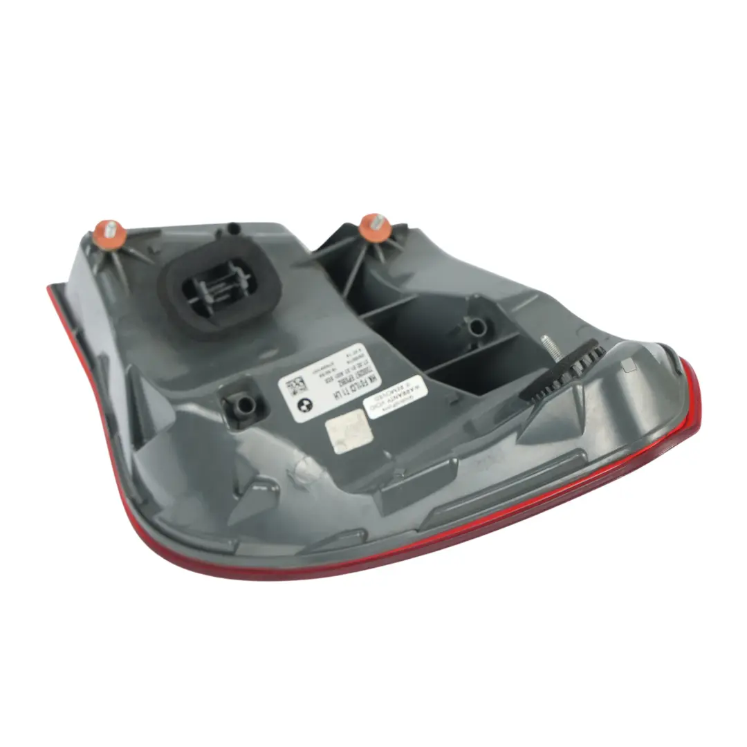 Feu Arrière Gauche Dans Panneau Latéral Berline pour BMW F01 F02 LCI à propos du numéro de pièce 7300267 BMW F01 F02 LCI Feu Arrière Gauche Dans Panneau Latéral Berline - SKU 7300267-3 - Numéro de pièce 7300267