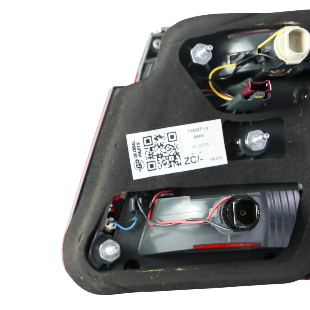 BMW F01 F02 Rückleuchte im Kofferraumdeckel Links - SKU 7300271-3 - Teilenummer 7300271