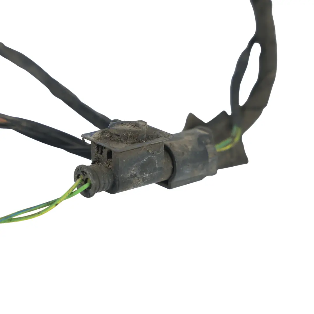 Adapter Przewodu Reflektora Przedni Prawy do BMW F22 F23 o numerze 7304468 BMW F22 F23 Adapter Przewodu Reflektora Przedni Prawy - SKU 7304468-1 - Numer Części 7304468