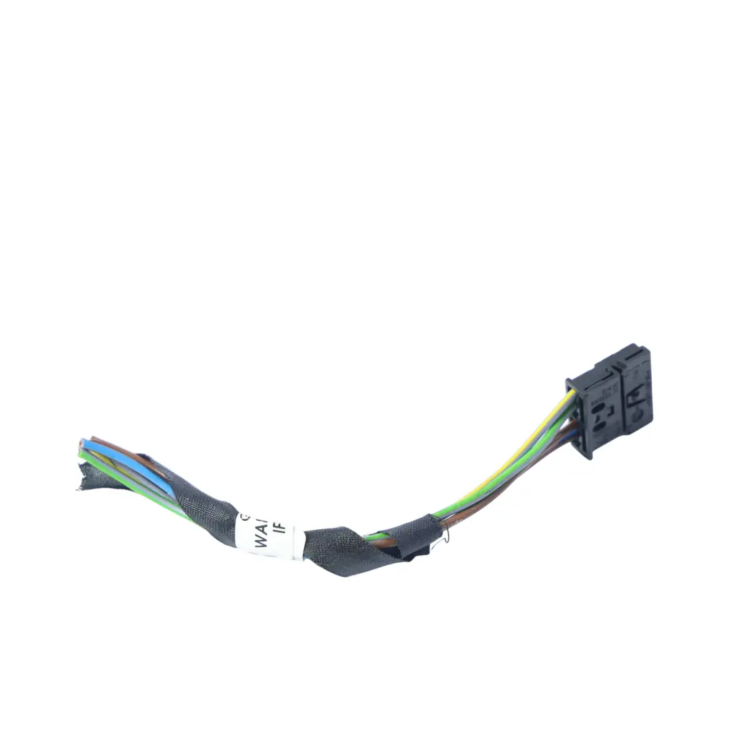 Gniazdo Wtyczka Lampy Tylna Prawa do BMW F07 GT LCI o numerze 7306166 BMW F07 GT LCI Gniazdo Wtyczka Lampy Tylna Prawa - SKU 7306166-2 - Numer Części 7306166