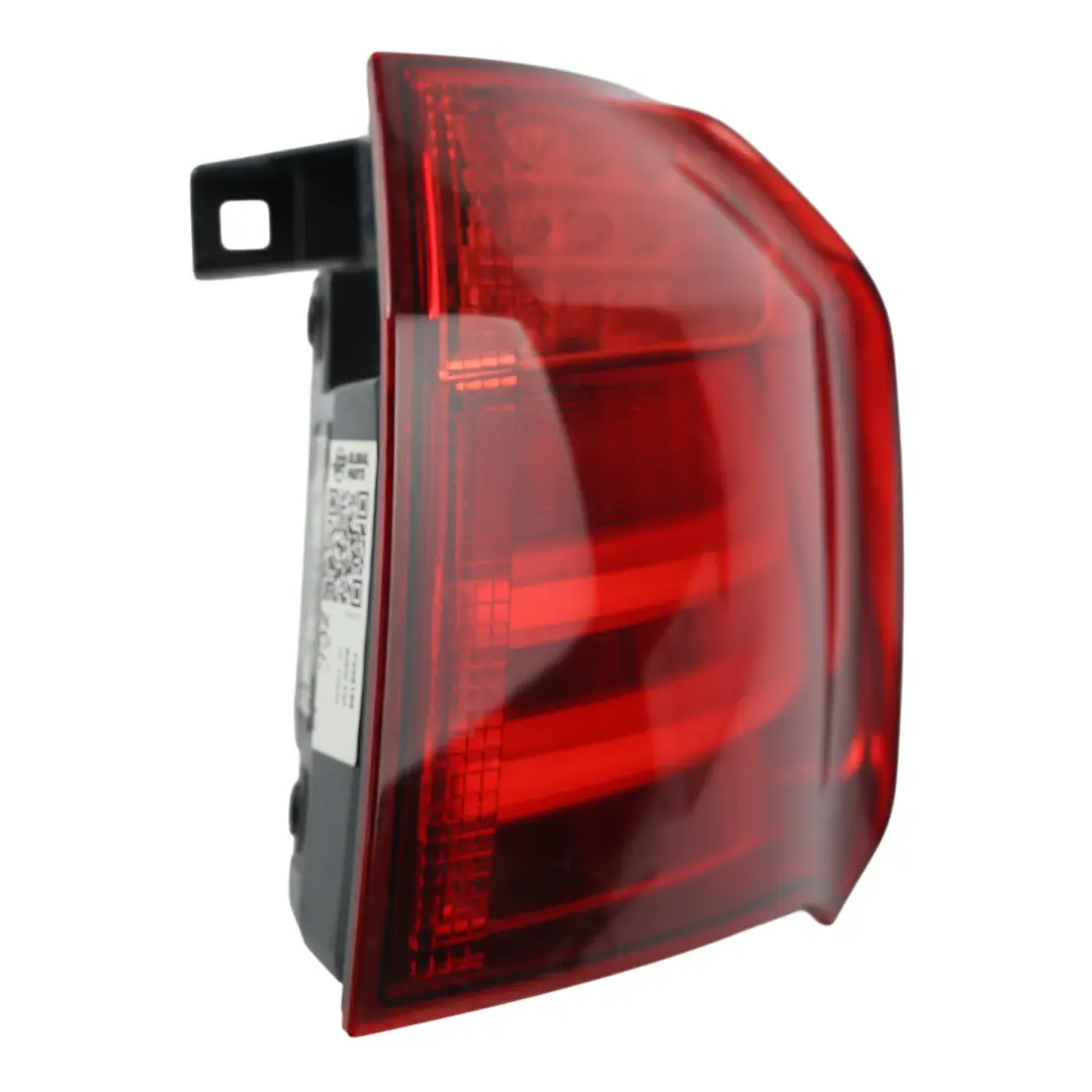 Piloto Trasero Exterior Panel Lateral Derecho para BMW F07 GT LCI con número de pieza 7306166 BMW F07 GT LCI Piloto Trasero Exterior Panel Lateral Derecho - SKU 7306166 - Número de pieza 7306166