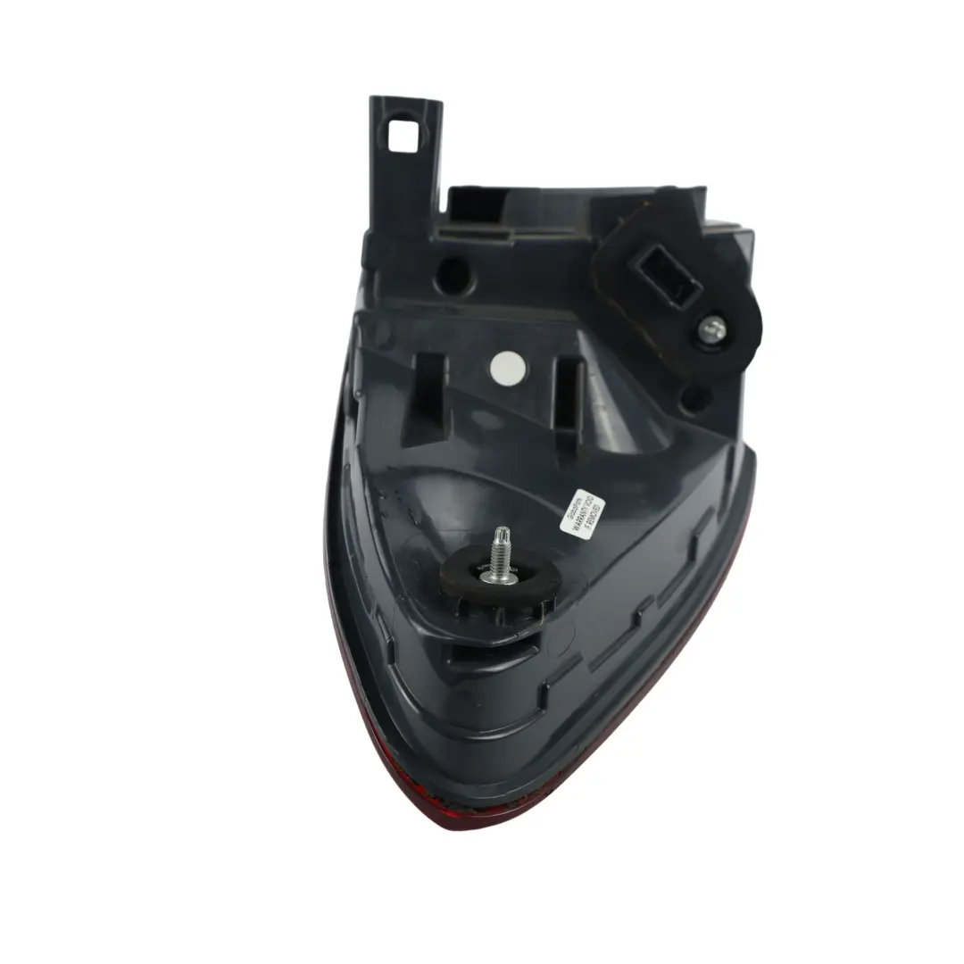 BMW F07 GT LCI Feu Arrière Extérieur Aile Droit - SKU 7306166 - Numéro de pièce 7306166