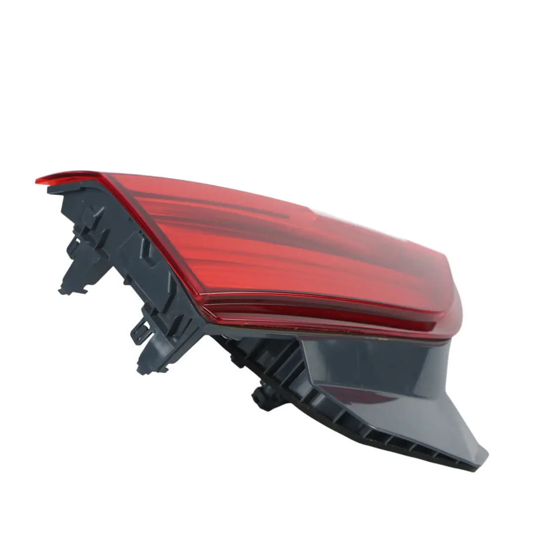 BMW F07 GT Feu Arrière Intérieur Gauche 7306168 - SKU 7306167 - Numéro de pièce 7306167