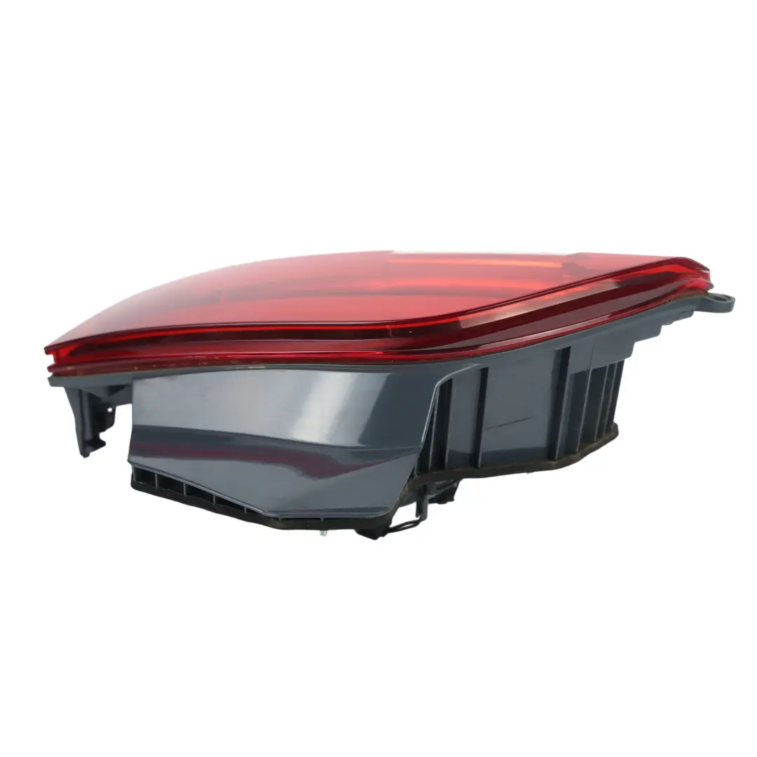 Piloto Trasero Interior Izquierdo 7306168 para BMW F07 GT con número de pieza 7306167 BMW F07 GT Piloto Trasero Interior Izquierdo 7306168 - SKU 7306167 - Número de pieza 7306167